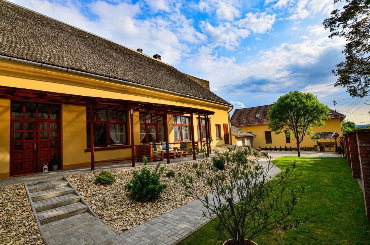 Apartament Kossuth Vendeghaz Tolna Zewnętrze zdjęcie